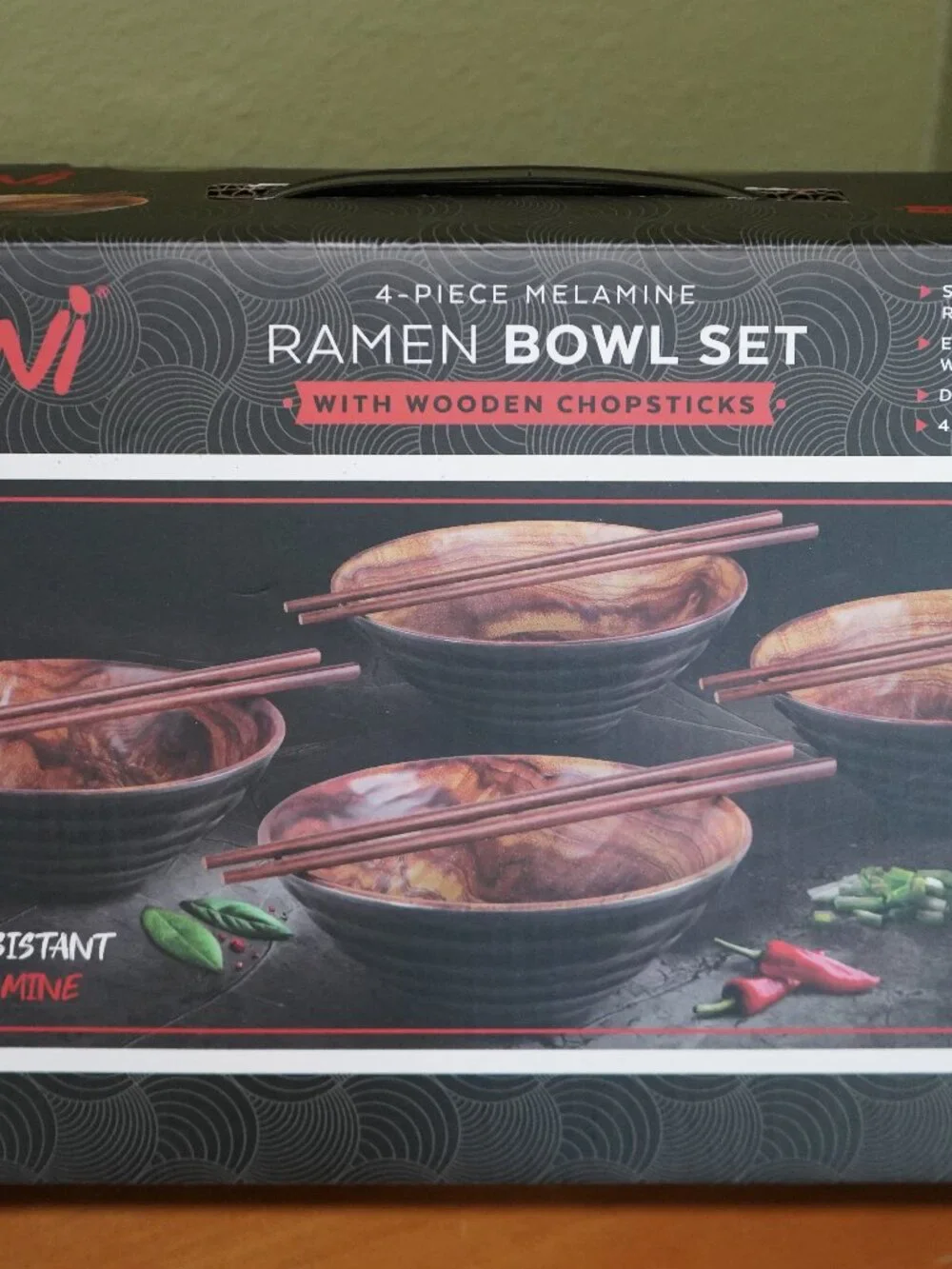 Parini 4 Piece Melamine Ramen Bowl Set with Wooden Chopsticks NEW in Box
